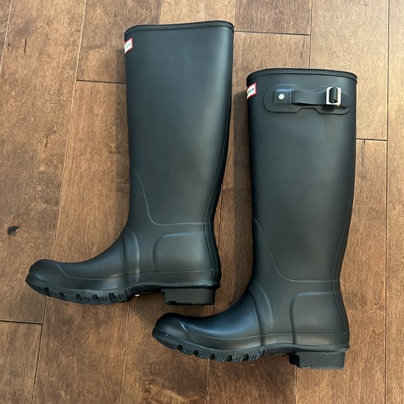 Hunter Original Tall Boots Black Matte Size 9 LIKE NEW - Picture 3 of 16